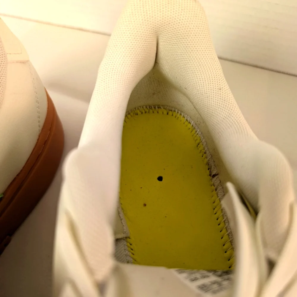 Adidas Original Grand Court. Off White And Semi Lucid Lime. Men's 9.5.